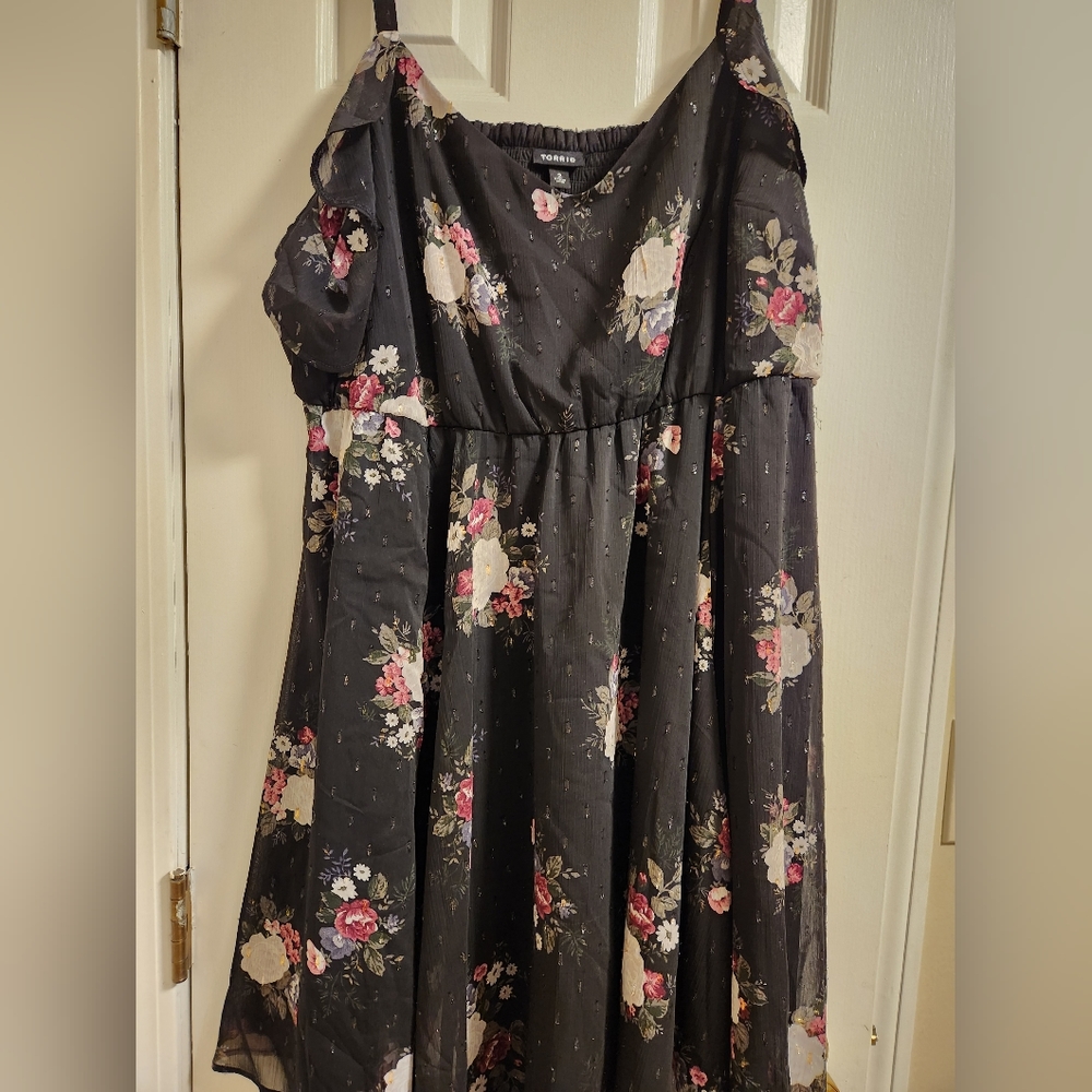 COLD SHOLDER DRESS